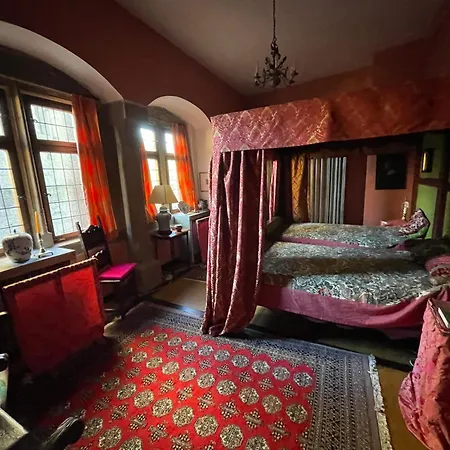 Gaestehaus Auf Der Salzburg Bad Neustadt an der Saale